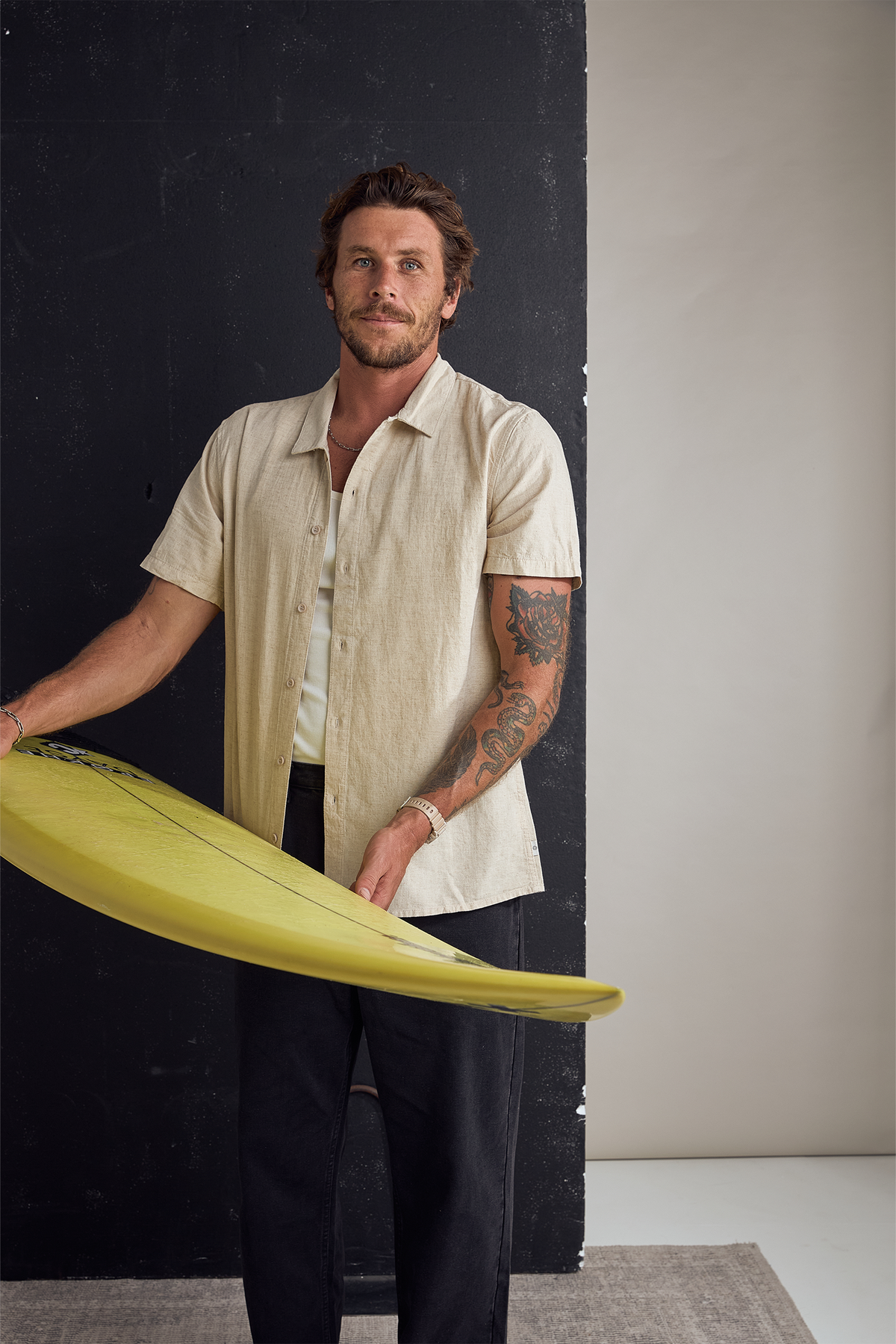 Classic Linen Short-Sleeve Shirt view 2