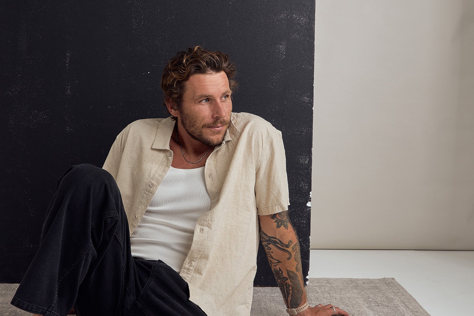 Classic Linen Short-Sleeve Shirt view 3