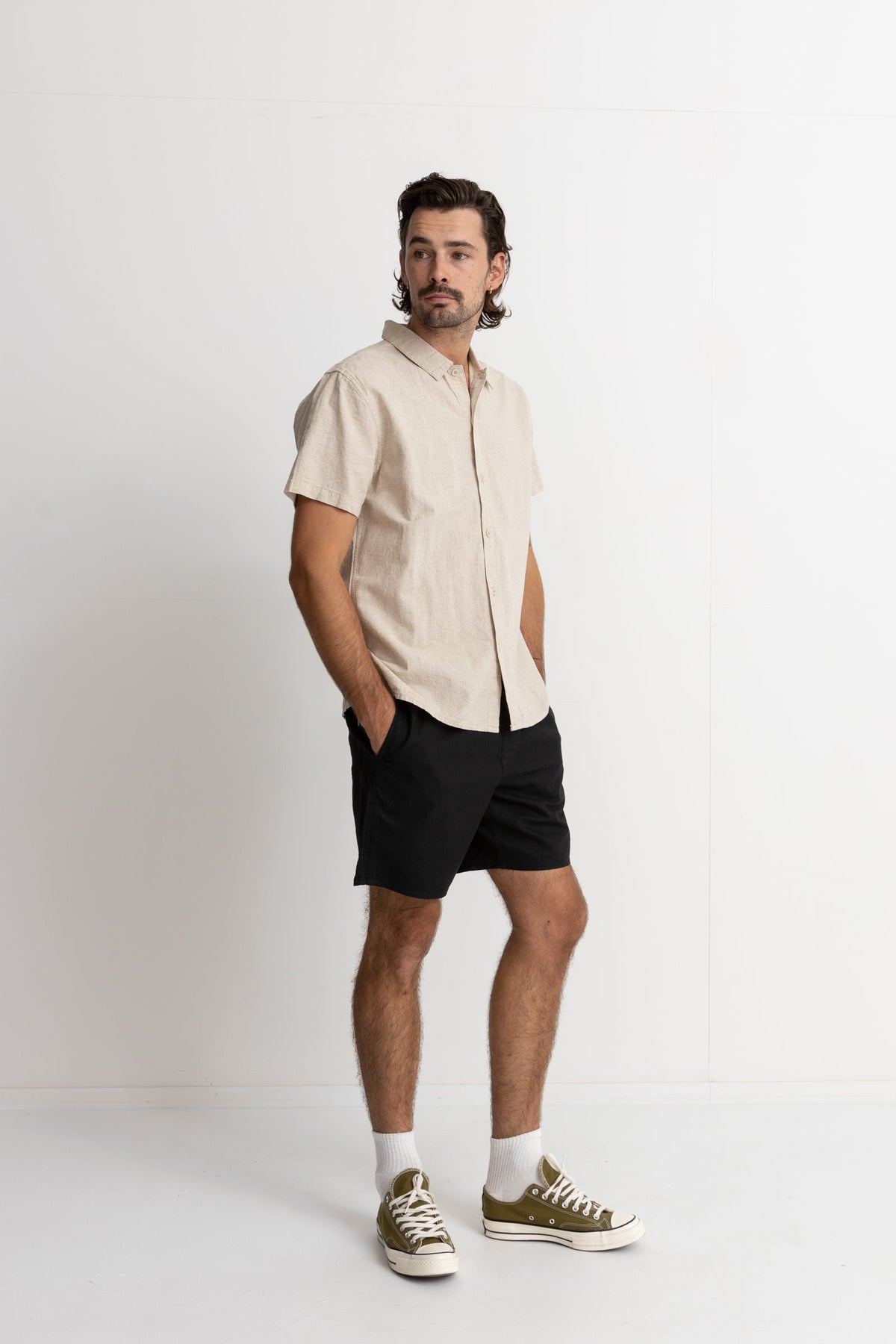 Classic Linen Short-Sleeve Shirt view 7